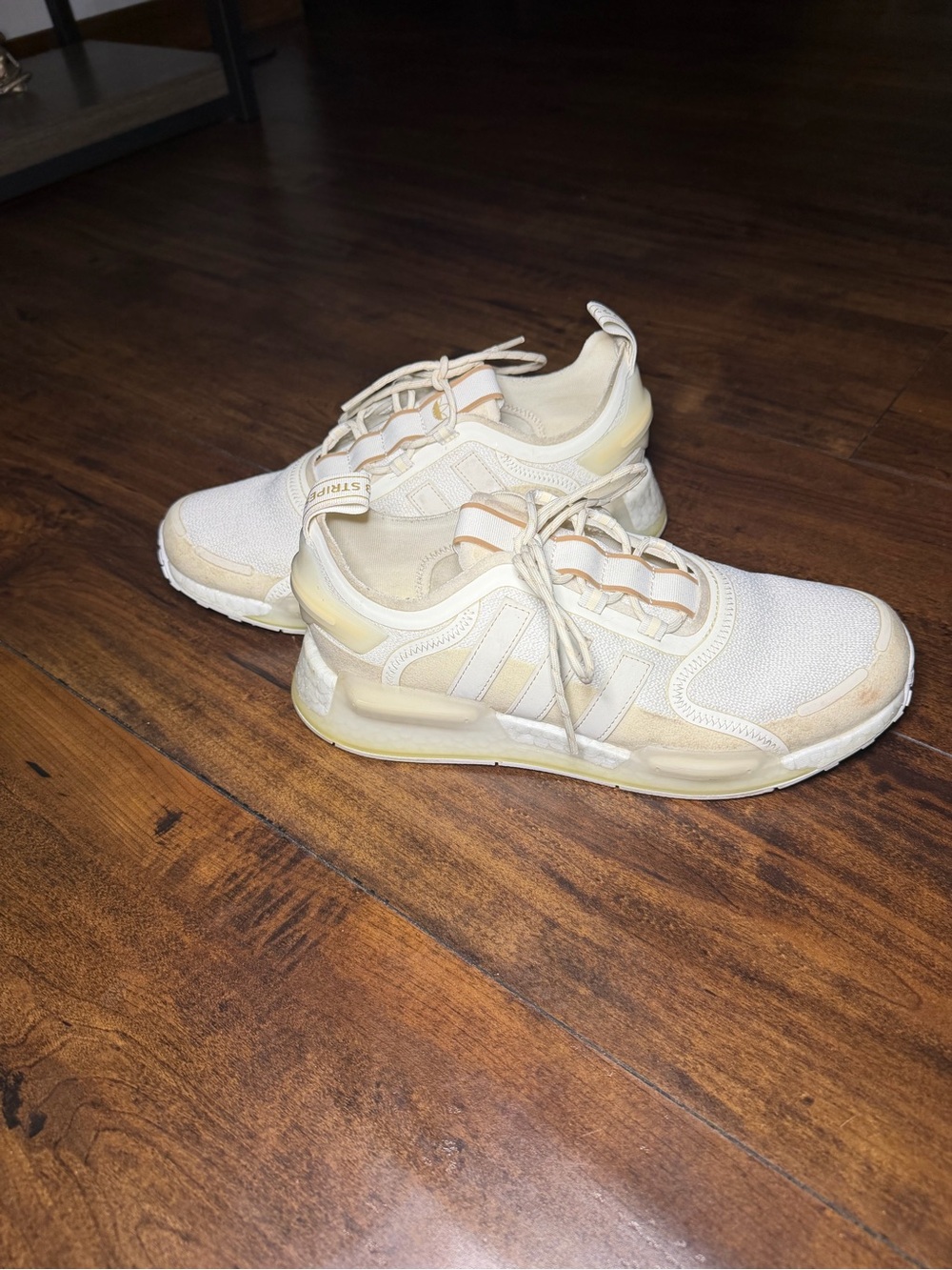 Nike Neutral Cream Athletic Sneakers - Lightweight Comfort